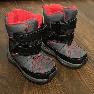 Carters boys winter boots size 7